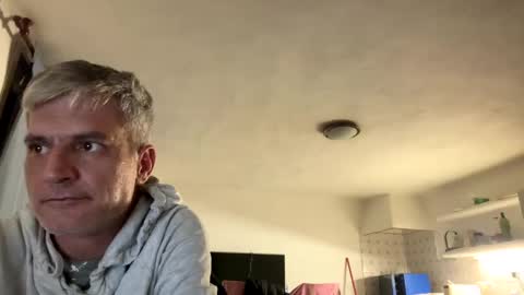 guardiannif_ online show from March 2025 06:45:01 PM