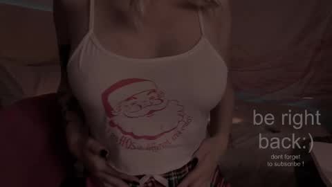 Snapshot of h2h0e chatting on October 2025 08:41:01 PM Lana online show from October 2025 08:41:01 PM