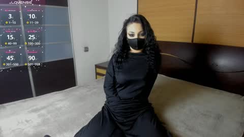 Linda online show from December 2024 02:30:01 AM