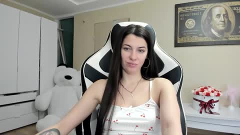 Sk     pe     Anya388109 online show from December 2024 08:32:02 PM