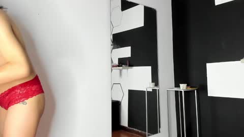 haileycat_ online show from January 2025 01:59:02 AM