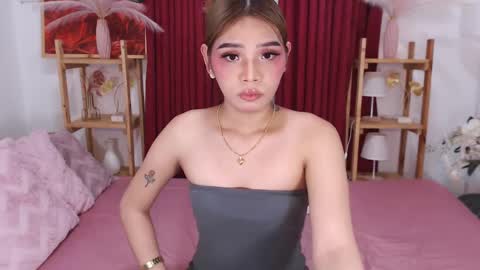 YOUR SIDECHIC HAILEY online show from December 2024 06:24:02 AM