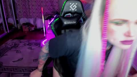 Hannah online show from December 2024 01:03:01 AM