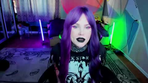 Hannah online show from February 2025 08:06:01 AM