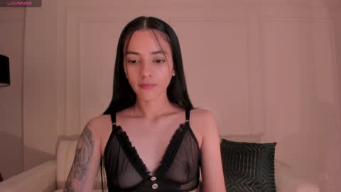 Snapshot of hannahjamesx chatting on January 2025 07:42:01 PM HANNAH J online show from January 2025 07:42:01 PM