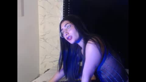 Hanna online show from September 2025 04:03:02 AM