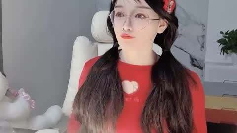 Snapshot of happysweetie168 chatting on February 2025 05:14:01 PM Daisy online show from February 2025 05:14:01 PM