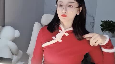 Snapshot of happysweetie168 chatting on February 2025 04:51:02 AM Daisy online show from February 2025 04:51:02 AM