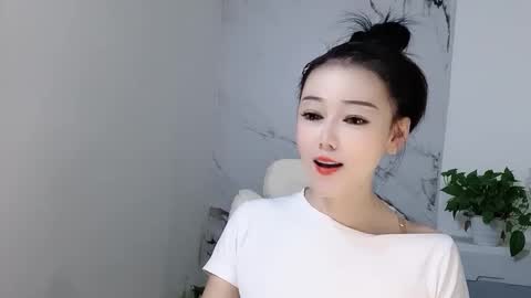 Snapshot of happysweetie168 chatting on September 2025 04:47:01 AM Daisy online show from September 2025 04:47:01 AM