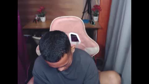 Snapshot of hard_dickzhack chatting on November 2025 06:51:01 PM hard dickzhack online show from November 2025 06:51:01 PM