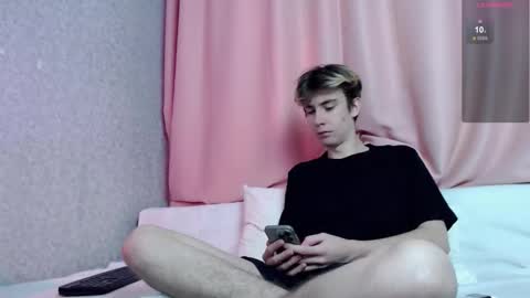 Snapshot of harvey_foster chatting on December 2025 10:20:02 AM harvey_foster online show from December 2025 10:20:02 AM