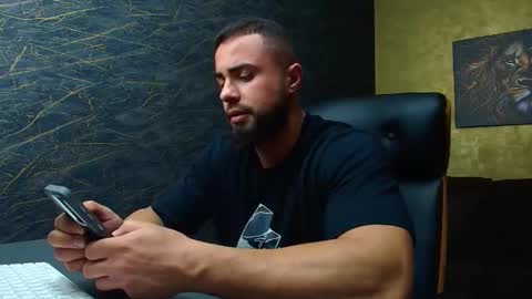 Snapshot of hayeswood chatting on November 2025 05:39:02 AM HayesWood online show from November 2025 05:39:02 AM