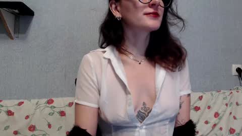 HelenRed online show from January 2025 12:58:02 PM