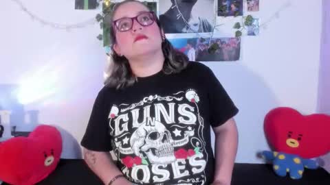 Snapshot of hellen21rose chatting on November 2025 02:24:02 AM hellen online show from November 2025 02:24:02 AM