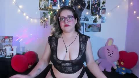 Snapshot of hellen21rose chatting on November 2025 04:36:01 AM hellen online show from November 2025 04:36:01 AM