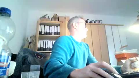 hering76 online show from December 2024 08:26:01 AM