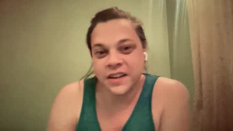 Hollys Drive threw Side Of CB. online show from December 2025 07:49:02 AM