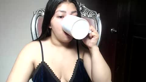 holly online show from December 2024 08:47:01 AM