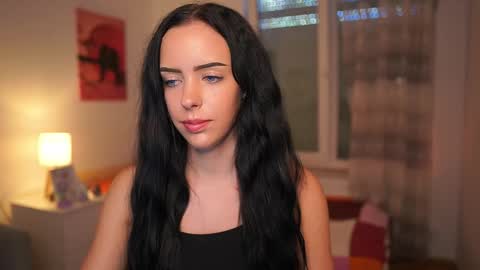 Kate online show from September 2025 01:00:02 PM