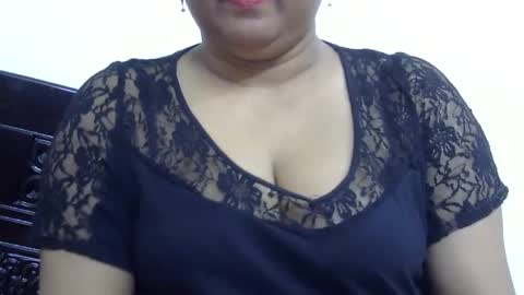 Snapshot of horneydesibabe chatting on December 2024 05:42:01 PM horneydesibabe online show from December 2024 05:42:01 PM