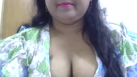 Snapshot of horneydesibabe chatting on September 2025 05:02:02 PM horneydesibabe online show from September 2025 05:02:02 PM