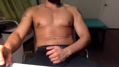 Snapshot of hornybbcxx chatting on December 2024 05:15:01 AM hornybbcxx online show from December 2024 05:15:01 AM
