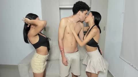 Snapshot of hornyshow_tv chatting on November 2025 12:16:02 AM CLOE LONG BLACK HAIR - HARPPER BROWN HAIR online show from November 2025 12:16:02 AM