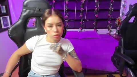 hornyy mom online show from February 2025 12:17:01 PM