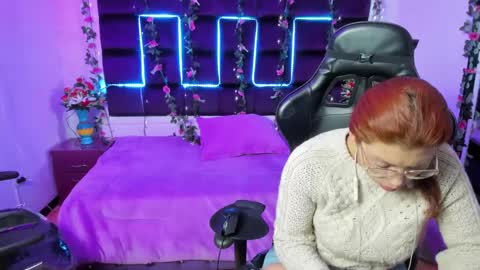 hornyy mom online show from February 2025 12:17:02 PM