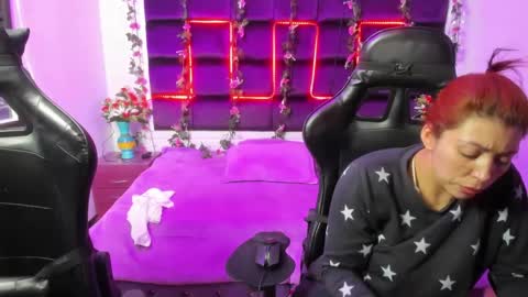 hornyy mom online show from February 2025 12:36:02 PM
