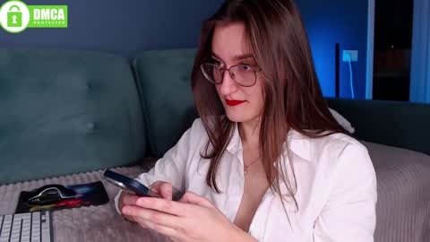 Snapshot of hot_mode chatting on December 2024 01:44:01 PM Alexandra online show from December 2024 01:44:01 PM