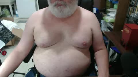 Snapshot of hotgrandpa594u chatting on October 2025 07:22:01 PM hotgrandpa594u online show from October 2025 07:22:01 PM