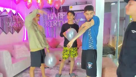 Snapshot of houseofwarrios chatting on November 2025 05:29:02 AM we are Harry Jersi pablo and our mod talco online show from November 2025 05:29:02 AM