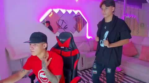 Snapshot of houseofwarrios chatting on November 2025 04:06:02 AM we are Harry Jersi pablo and our mod talco online show from November 2025 04:06:02 AM