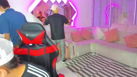 Snapshot of houseofwarrios chatting on November 2025 05:29:01 AM we are Harry Jersi pablo and our mod talco online show from November 2025 05:29:01 AM