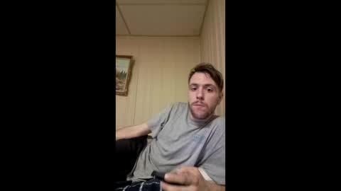 Snapshot of hungasl chatting on December 2025 05:17:01 PM hungasl online show from December 2025 05:17:01 PM