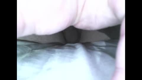 Snapshot of hunggngirthy chatting on October 2025 09:32:01 AM HungNGirthy online show from October 2025 09:32:01 AM