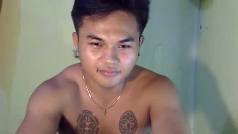 Snapshot of hunkyzeus chatting on October 2025 04:28:01 PM hunkyzeus online show from October 2025 04:28:01 PM