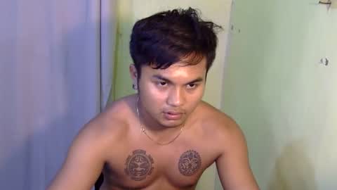 Snapshot of hunkyzeus chatting on November 2025 01:47:02 PM hunkyzeus online show from November 2025 01:47:02 PM