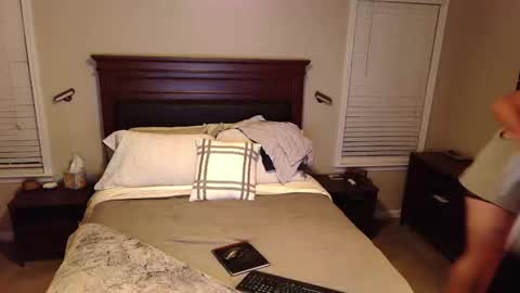 Snapshot of hydro9421 chatting on December 2025 02:38:01 AM hydro9421 online show from December 2025 02:38:01 AM