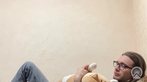 Snapshot of hyperfixation chatting on November 2025 04:07:02 PM hyperfixation online show from November 2025 04:07:02 PM