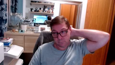 Snapshot of iangay13 chatting on December 2025 08:05:01 PM iangay13 online show from December 2025 08:05:01 PM