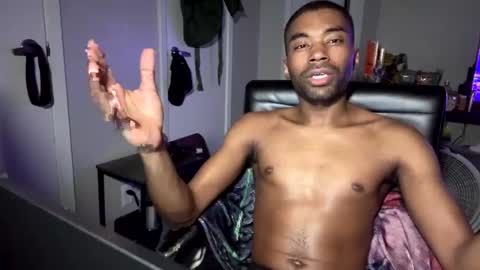 Snapshot of idropbabies chatting on December 2024 04:20:02 AM UNO online show from December 2024 04:20:02 AM