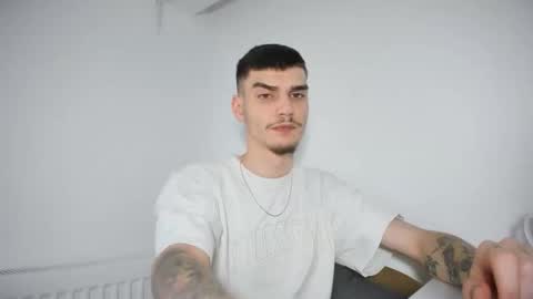 Snapshot of illusions888 chatting on November 2025 11:22:01 AM D-Illusion online show from November 2025 11:22:01 AM