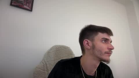 Snapshot of illusions888 chatting on December 2025 07:53:02 PM D-Illusion online show from December 2025 07:53:02 PM