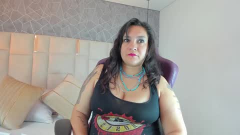 Snapshot of im_alaya chatting on February 2025 08:35:02 PM Alaya online show from February 2025 08:35:02 PM