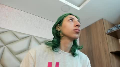  Im Gaia online show from November 2025 12:03:01 PM