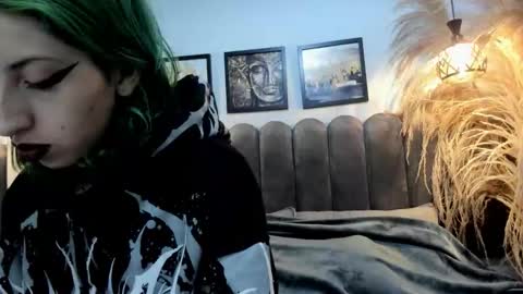  Im Gaia online show from December 2025 12:10:01 PM