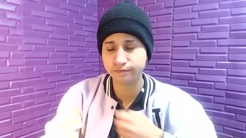 Snapshot of im_milan_rs chatting on January 2025 06:45:01 AM im_milan_rs online show from January 2025 06:45:01 AM