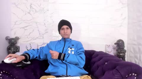 Snapshot of im_milan_rs chatting on January 2025 09:47:01 AM im_milan_rs online show from January 2025 09:47:01 AM